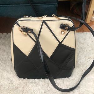 Vintage Women’s Purse Medium Size